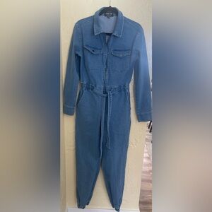 C’EST TOI Women’s Denim Jumpsuit - Blue. Size Medium.